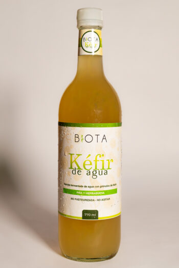 Kefir de agua Piña y Hierbabuena 770ML BIOTA
